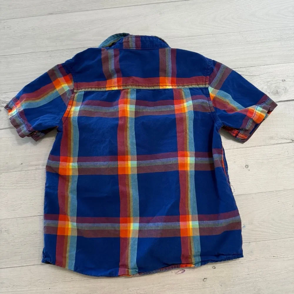Gymboree boys short sleeve plaid button down shirt‎ 4T